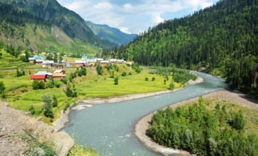 Customized Travel Guides Customized Travel Guides pak explore by quoriam